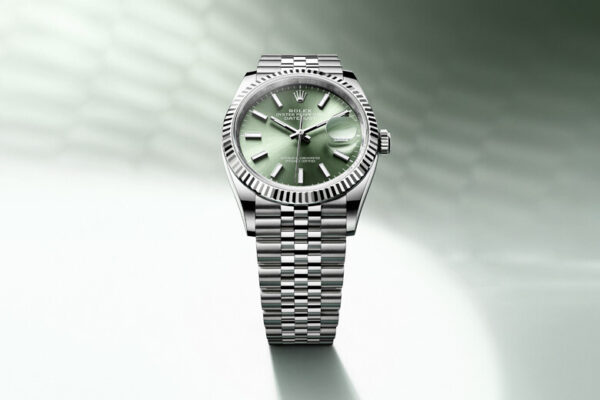 6746fd019bab8_rolex-datejust-m126234-00512210jva001portrait Rolex Datejust Vert 36 mm