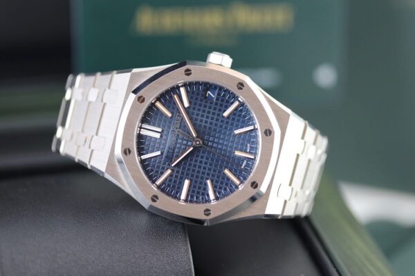 Audemars Piguet Royal Oak - Cadran blue
