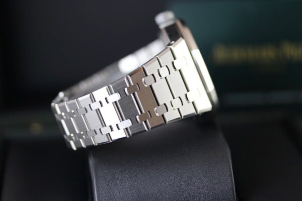 Audemars Piguet Royal Oak - Cadran blue