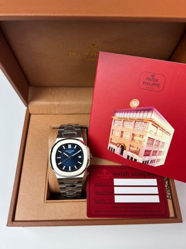 WhatsApp_Image_2025-03-11_at_01.00.01 Patek Philippe Nautilus | Cadran Bleu