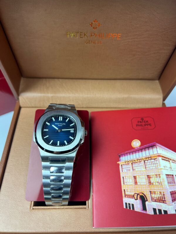 WhatsApp_Image_2025-03-11_at_01.00.01_3 Patek Philippe Nautilus | Cadran Bleu