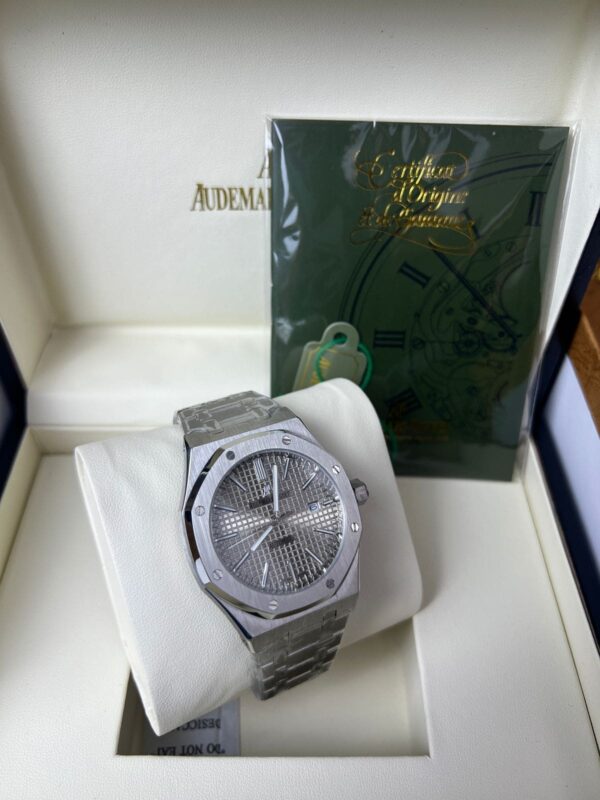 WhatsApp_Image_2025-03-15_at_22.09.21_1 Audemars Piguet Royal Oak | Cadran argent