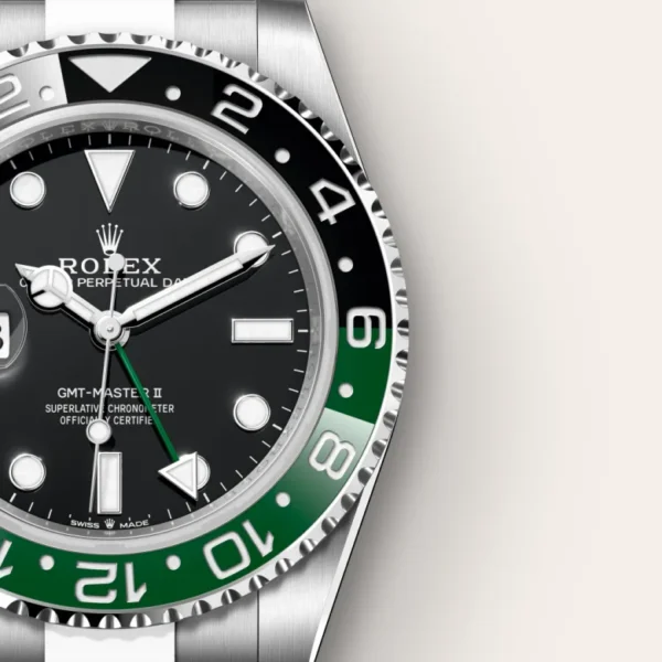 m126720vtnr-0001 (3) Rolex GMT-Master II | Cadran Noir | lunette bicolore verte et noire