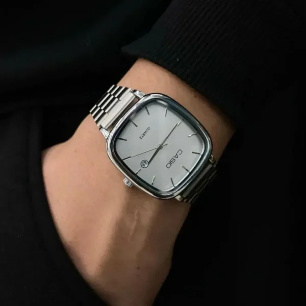 Casio quartz watch vintage